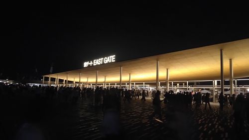 東ゲート (夜)
